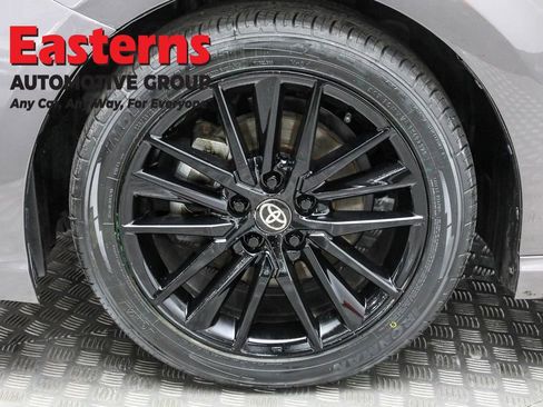 Used 2023 Toyota Camry SE image 30