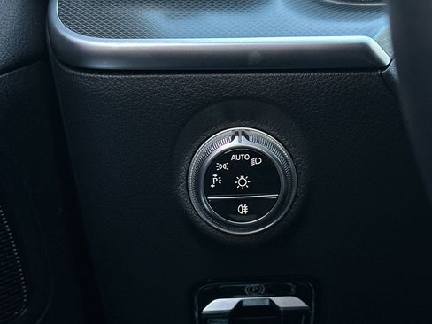 Certified 2025 Mercedes-Benz C 300 4MATIC Sedan image 33