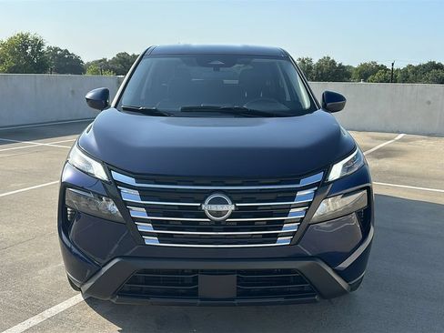 Used 2025 Nissan Rogue SV FWD image 7
