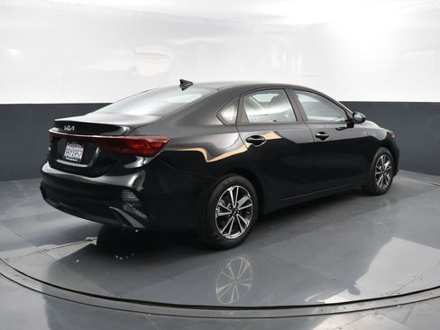 Certified 2022 Kia Forte LXS image 28