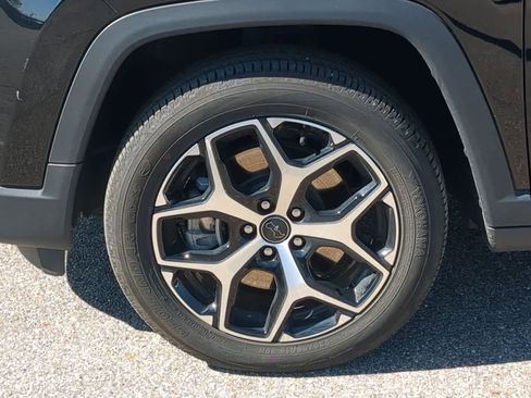 Certified 2025 Jeep Compass Limited AWD/4WD image 14