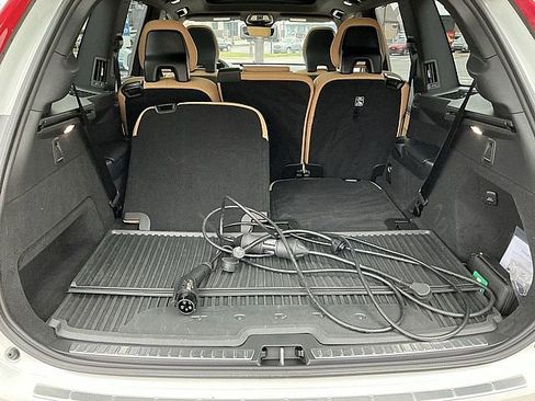 Certified 2025 Volvo XC90 T8 Ultra w/ Protection Package Premier image 18