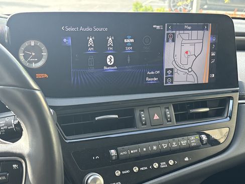 Used 2022 Lexus ES 350 w/ Premium Package FWD image 24