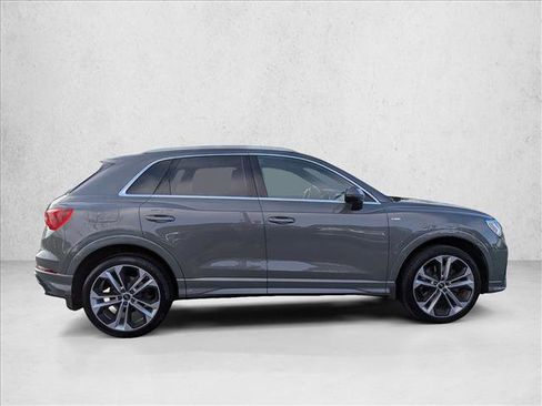 Used 2020 Audi Q3 2.0T Prestige w/ Prestige Package image 4