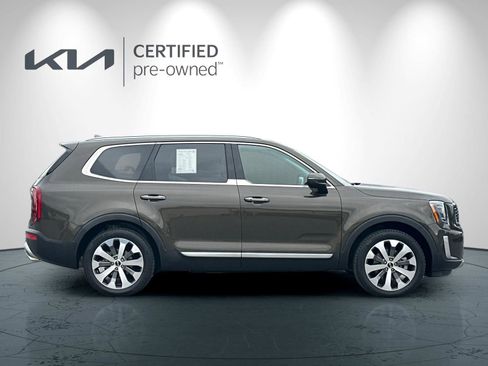 Certified 2021 Kia Telluride S image 3