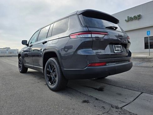 New 2025 Jeep Grand Cherokee L Laredo image 5