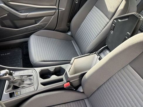 Used 2025 Volkswagen Jetta S FWD image 22