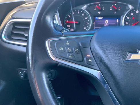 Used 2021 Chevrolet Equinox LT image 23