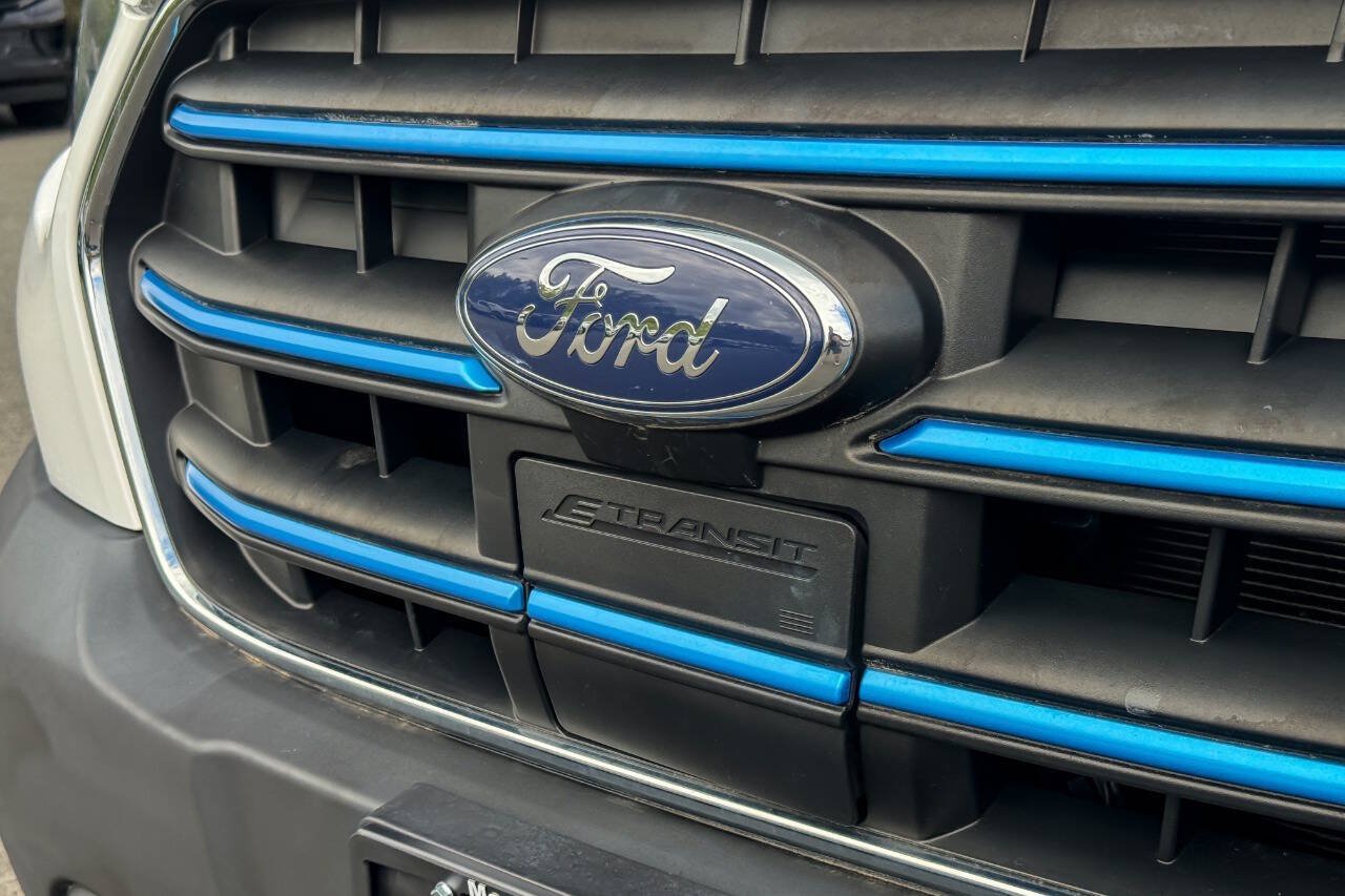 Used 2022 Ford E-Transit Medium Roof w/ Parcel Delivery Package RWD image 8