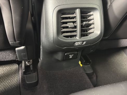 Used 2018 Jeep Cherokee Overland w/ Heavy Duty Protection Group image 20