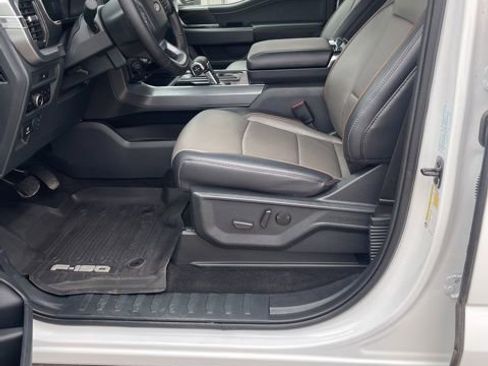 Used 2025 Ford F150 Lariat w/ Equipment Group 501A Mid image 9