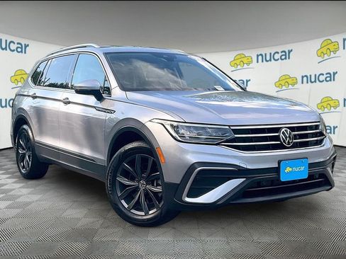 Used 2023 Volkswagen Tiguan SE AWD/4WD image 1