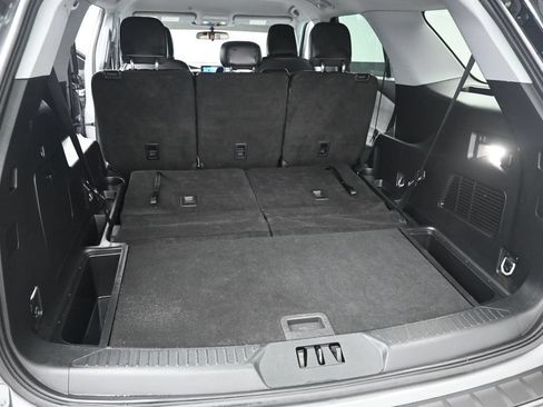 Certified 2023 Ford Explorer XLT w/ Equipment Group 202A RWD image 10