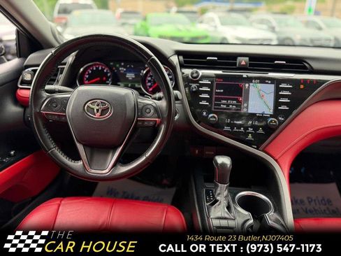 Used 2019 Toyota Camry XSE FWD image 30