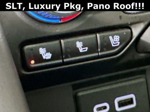 Used 2023 GMC Yukon XL SLT image 22