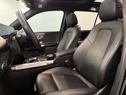 Certified 2022 Mercedes-Benz GLB 250 image 5