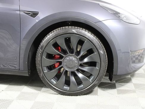 Used 2022 Tesla Model Y Performance image 18