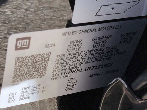 Used 2024 Cadillac Lyriq Luxury w/ LPO, Floor Liner Package image 39