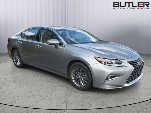 Used 2018 Lexus ES 350 w/ Navigation System Package FWD image 6