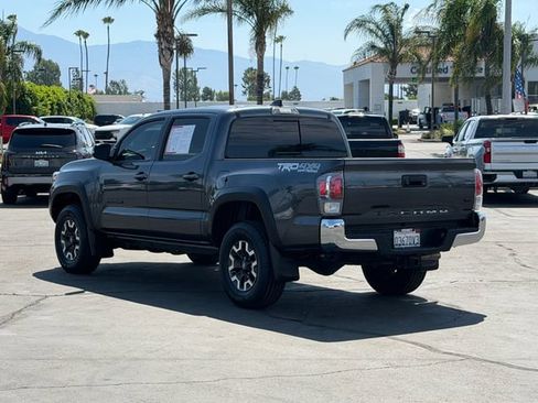 Used 2023 Toyota Tacoma TRD Off-Road AWD/4WD image 8