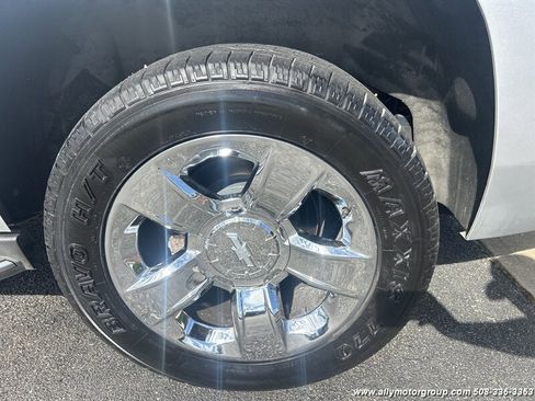 Used 2015 Chevrolet Tahoe LTZ image 11