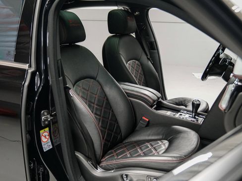 Used 2013 Bentley Mulsanne image 43