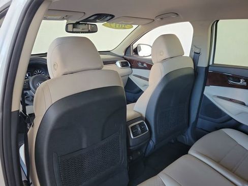 Used 2017 Kia Sorento LX image 20