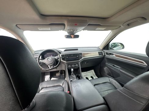 Used 2018 Volkswagen Atlas SEL Premium AWD/4WD image 32