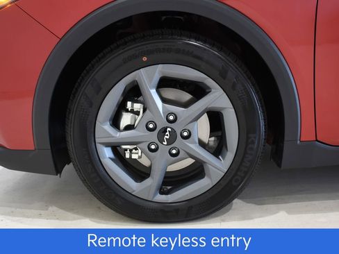 New 2025 Kia K4 LXS image 6