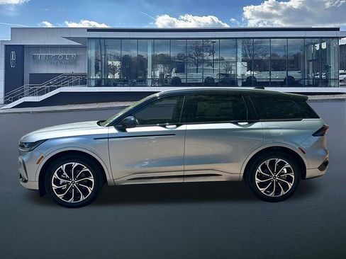New 2026 Lincoln Nautilus Reserve AWD/4WD image 4