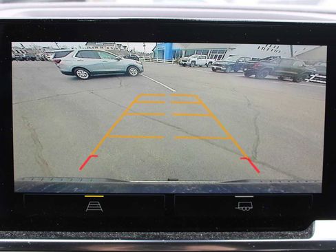 Used 2023 Chevrolet Silverado 1500 LT AWD/4WD image 12