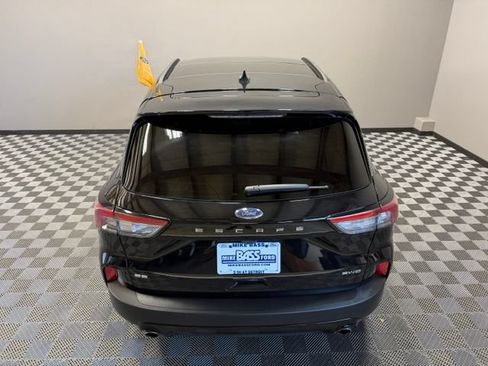 Used 2022 Ford Escape SE w/ SE Sport Appearance Package AWD/4WD image 12