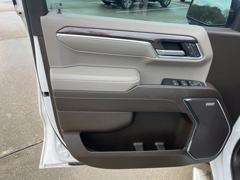 Used 2022 Chevrolet Silverado 1500 LTZ w/ LTZ Premium Texas Edition image 15