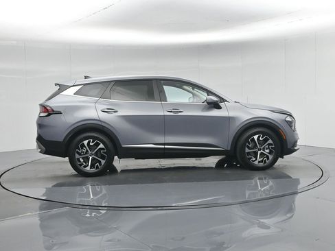 Used 2023 Kia Sportage EX image 27