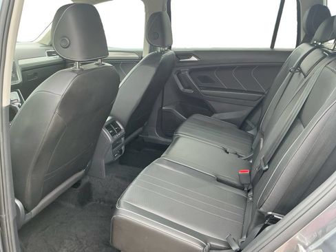 Used 2023 Volkswagen Tiguan SE AWD/4WD image 22