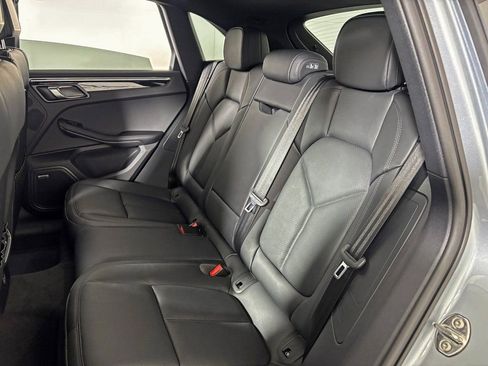 New 2026 Porsche Macan image 34