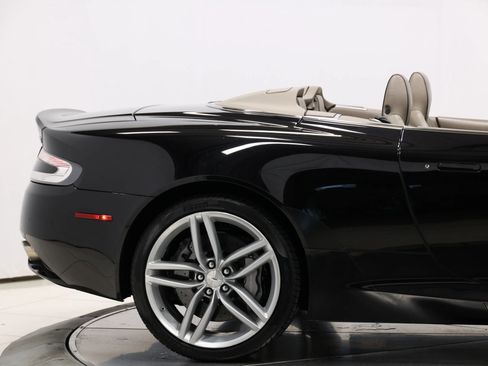 Used 2015 Aston Martin DB9 Volante Carbon Edition Convert image 67