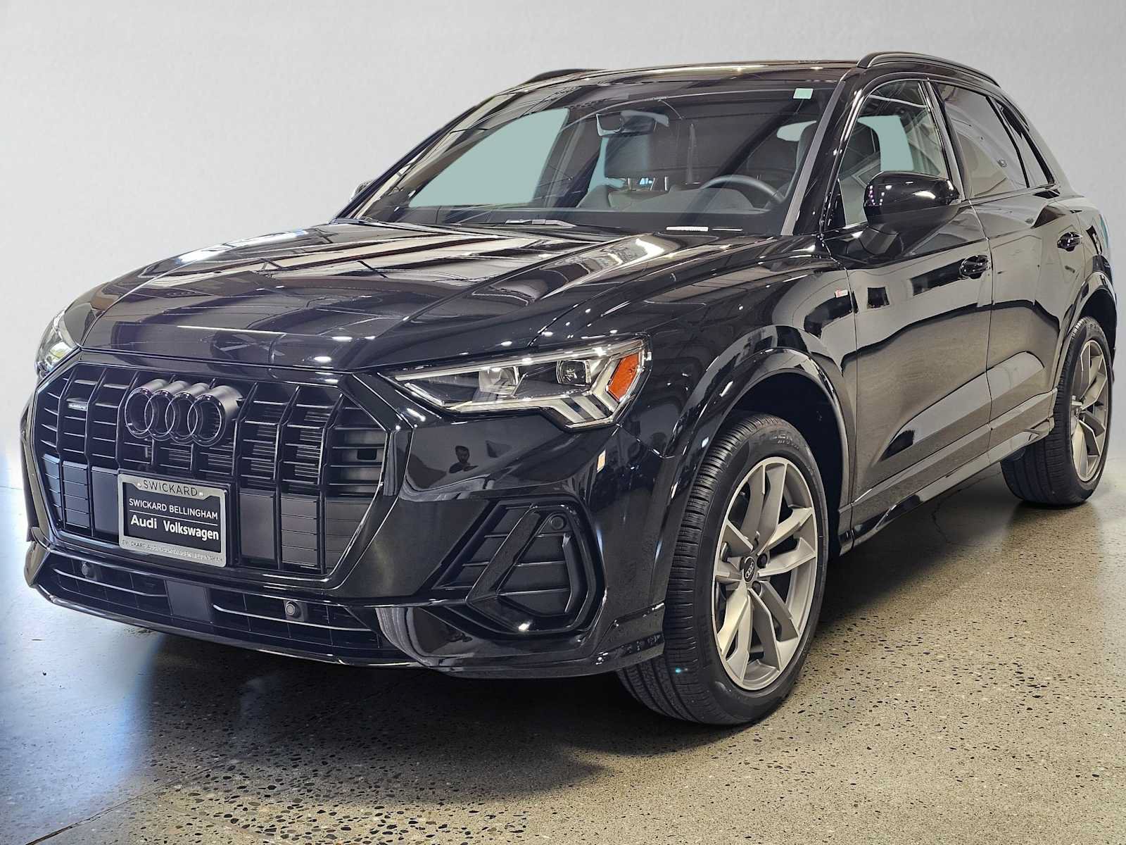 Used 2025 Audi Q3 2.0T Premium w/ Convenience Package AWD/4WD image 7