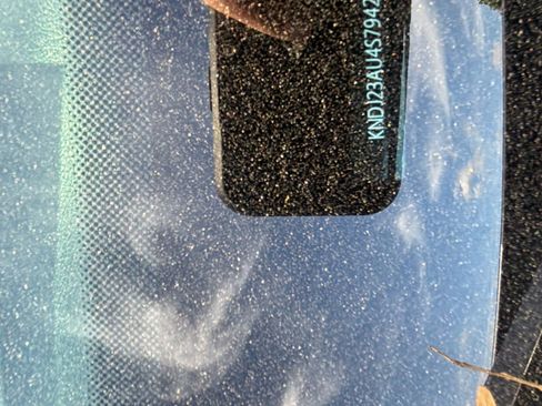 Used 2025 Kia Soul LX w/ LX Technology Package image 9