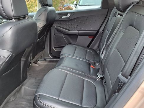 Used 2020 Ford Escape Titanium w/ Titanium Premium Package 2.0 image 27