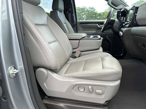 Used 2025 GMC Sierra 1500 SLT image 29