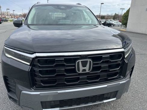 New 2026 Honda Pilot Touring image 8