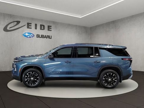 Used 2025 Chevrolet Traverse LT w/ Sun and Wheel Package AWD/4WD image 8