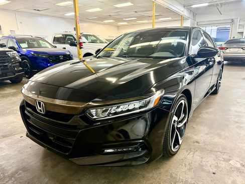 Used 2018 Honda Accord Sport image 1