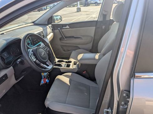 Used 2022 Kia Sportage LX AWD/4WD image 19