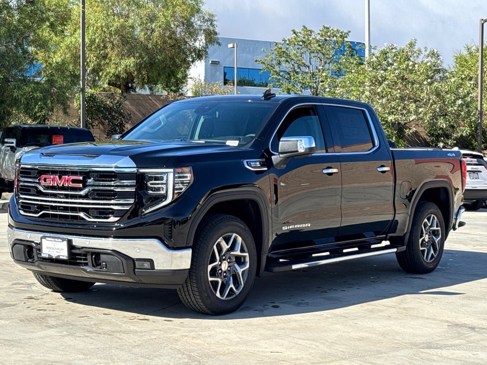 Used 2026 GMC Sierra 1500 SLT w/ SLT Premium Plus Package AWD/4WD image 4