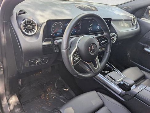 Used 2023 Mercedes-Benz GLA 250 4MATIC image 10