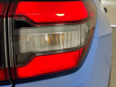 Used 2025 Honda Pilot TrailSport image 36