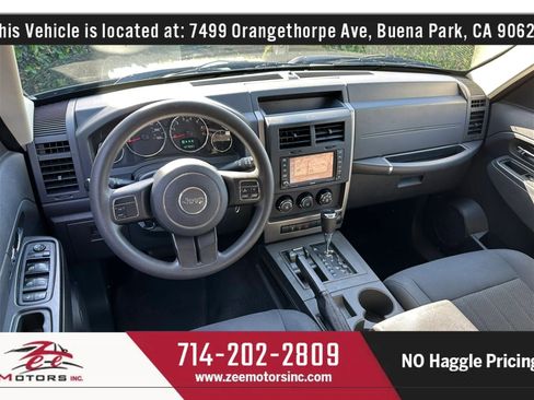 Used 2012 Jeep Liberty Sport image 18