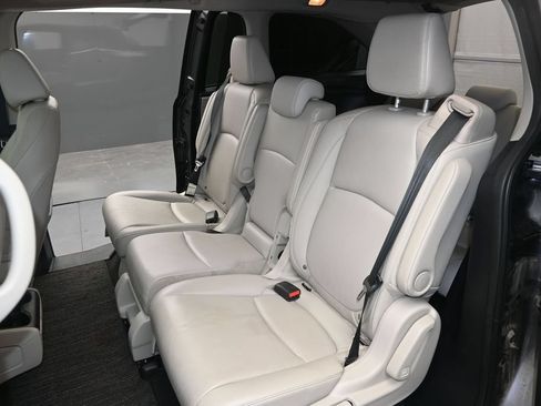 Used 2025 Honda Odyssey EX-L image 12